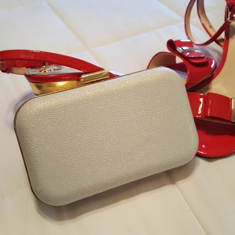 Jessica Simpson Clutch-Gold/Champagne Sparkle